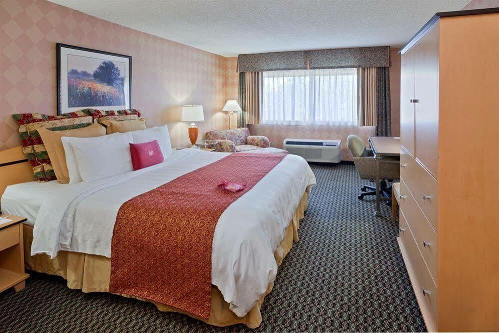 Crowne Plaza Silicon Valley North - Union City By Ihg Eksteriør billede